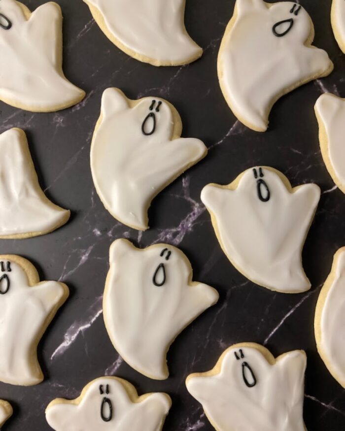 Ghost Decorated Cookie Set